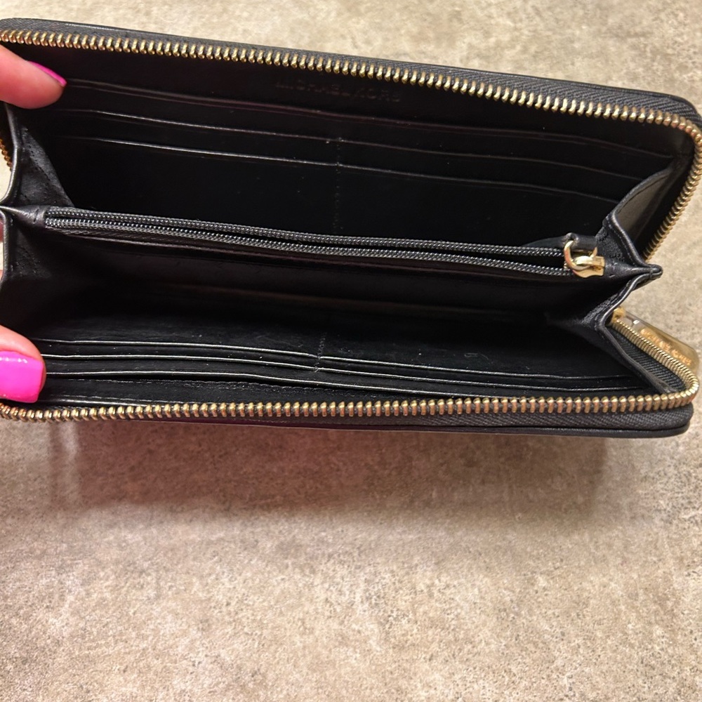 Wallet - Picture 5 of 6